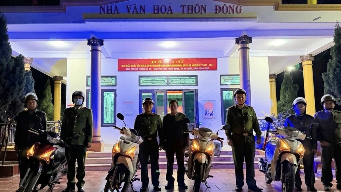 Tăng cường tuần tra, kiểm soát, quyết tâm bảo vệ tuyệt đối an toàn ngày bầu cử