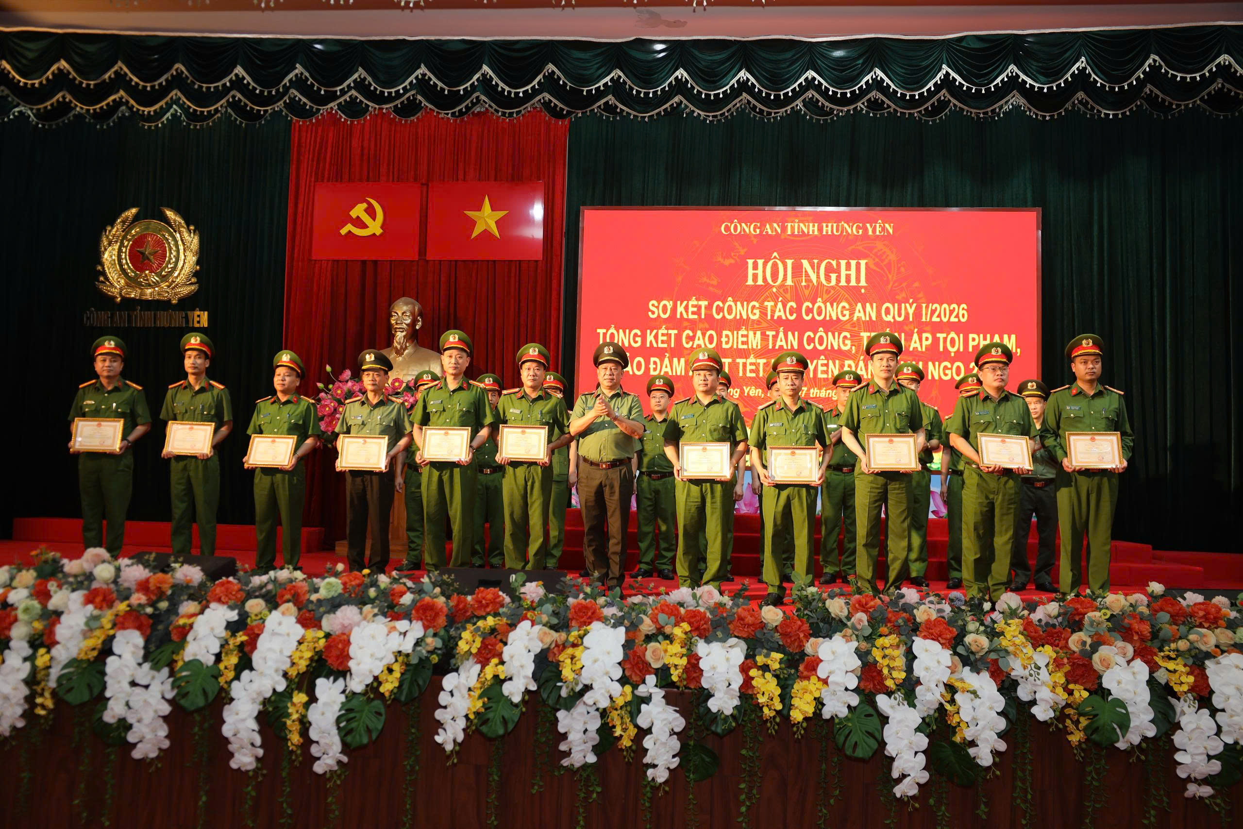 Quý I/2026: Công an xã Ái Quốc được Giám đốc Công an tỉnh khen thưởng