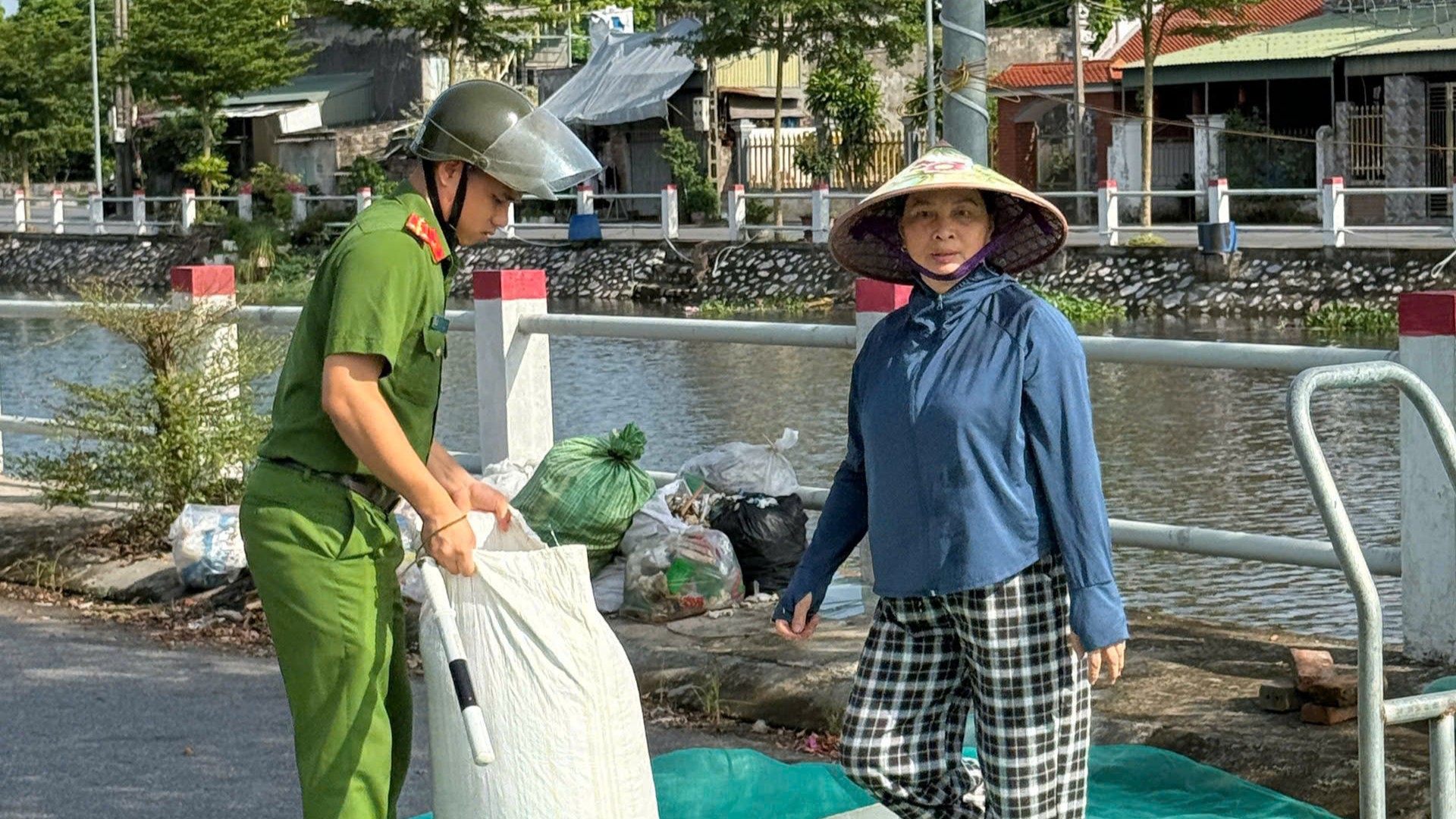 Sức trẻ Công an xã Ái Quốc: Lan tỏa dấu ấn “Vì nhân dân phục vụ” trong Chiến dịch Thanh niên tình nguyện hè 2026