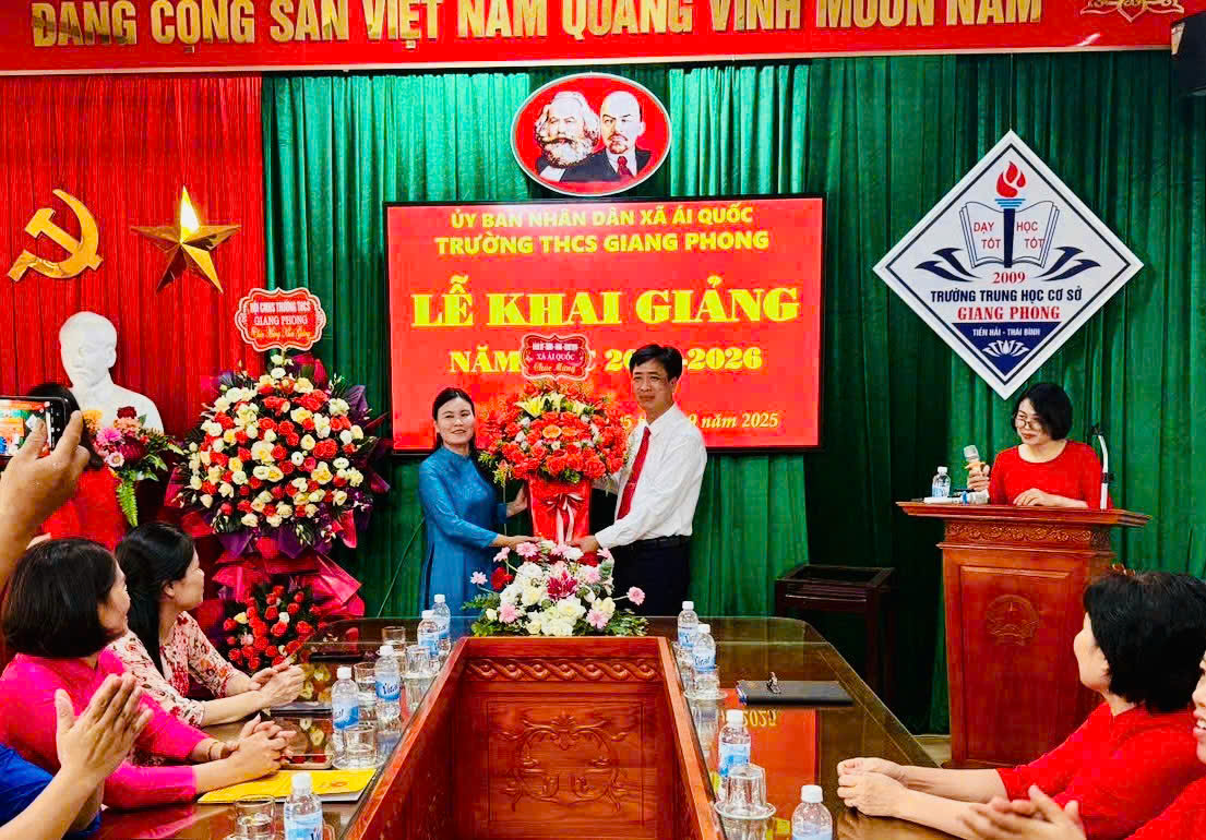 Chúc mừng các nhà trường nhân dịp Khai giảng năm học mới