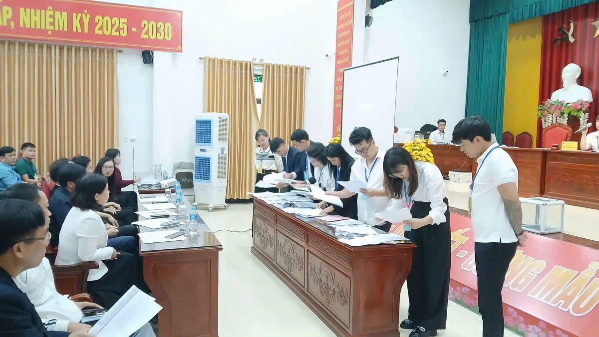 Tổ chức đấu giá quyền sử dụng đất ở Khu dân cư Đoài Trung, thôn Quân Trạch
