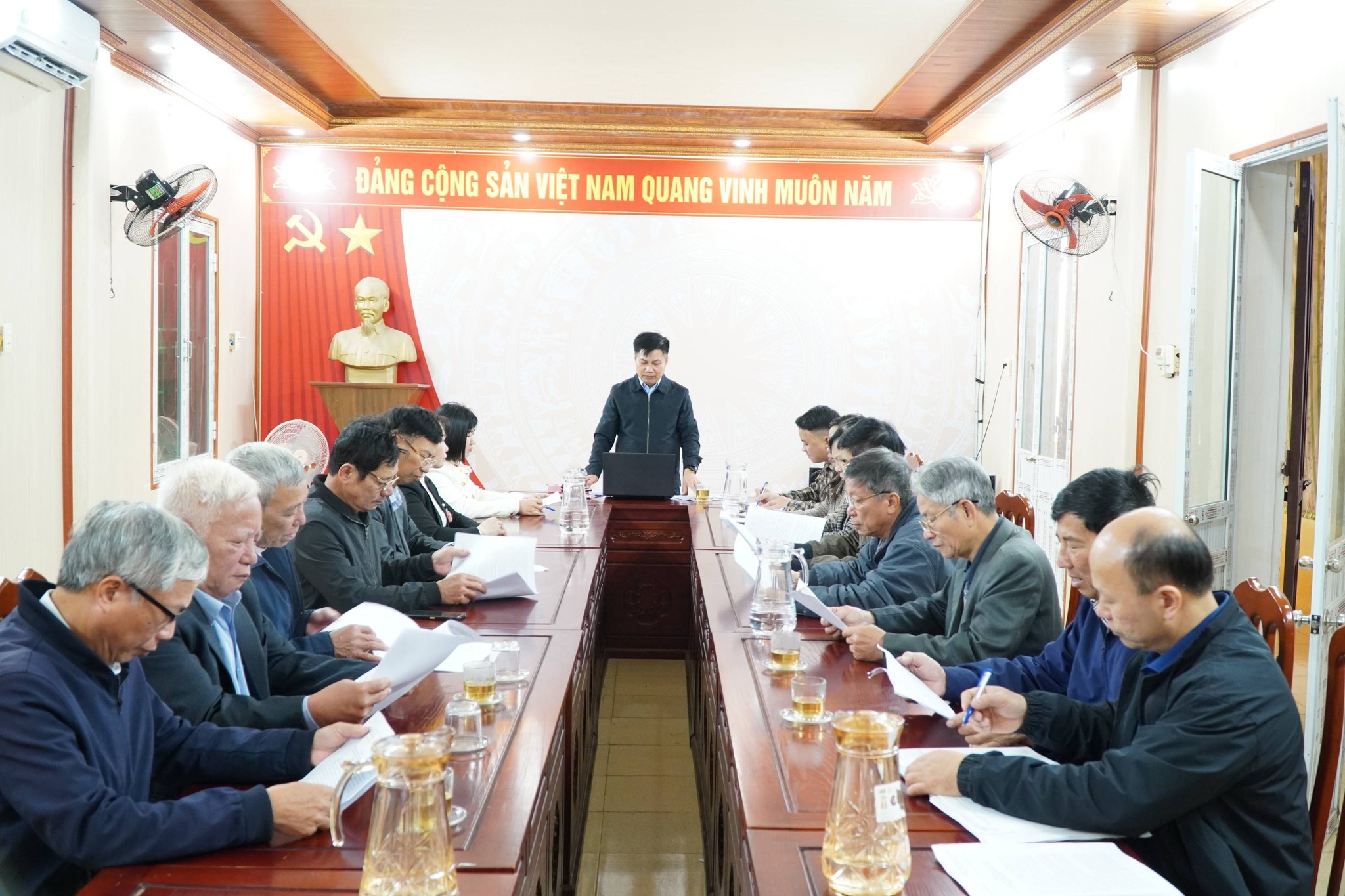 Triển khai kế hoạch lấy ý kiến nhận xét và tín nhiệm của cử tri nơi cư trú đối với người ứng cử đại biểu HĐND các cấp