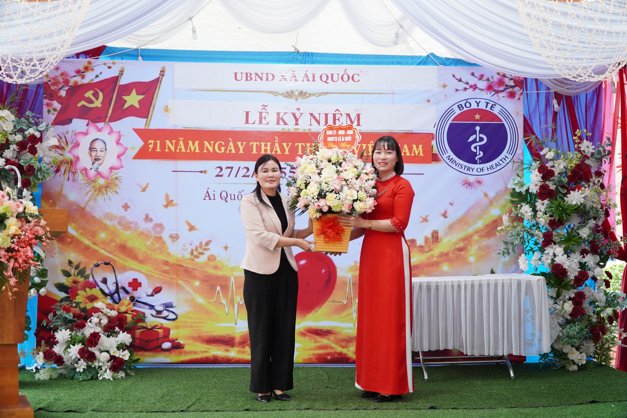 Trạm Y tế xã Ái Quốc tổ chức Lễ kỷ niệm 71 năm Ngày Thầy thuốc Việt Nam, tổng kết phong trào thi đua năm 2025 và phát động thi đua năm 2026