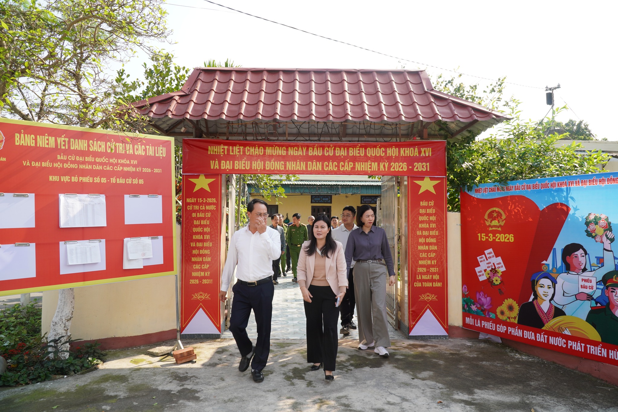 Tổ công tác số 02, Đoàn kiểm tra số 10 của Ủy ban bầu cử tỉnh làm việc tại xã Ái Quốc