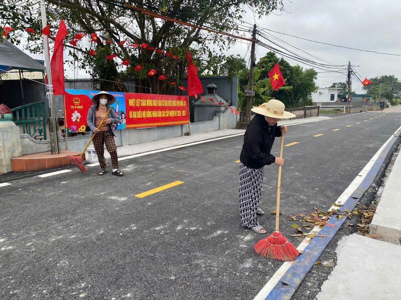 Tổ chức tuyên truyền phân loại, xử lý rác thải tại nguồn và ra quân tổng vệ sinh môi trường