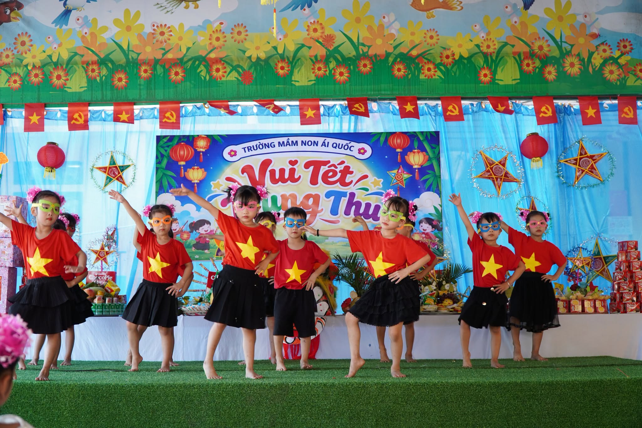 Sôi nổi các hoạt động vui Tết Trung thu tại Trường Mầm non Ái Quốc