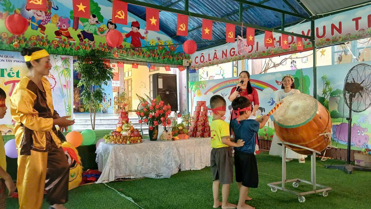 Trường Mầm non Tây Phong tổ chức vui Tết Trung thu cho các bé